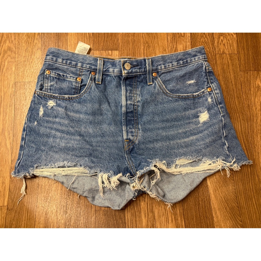 Levis Premium 501 Original Distressed Denim Shorts Medium Wash W31 56327-0244